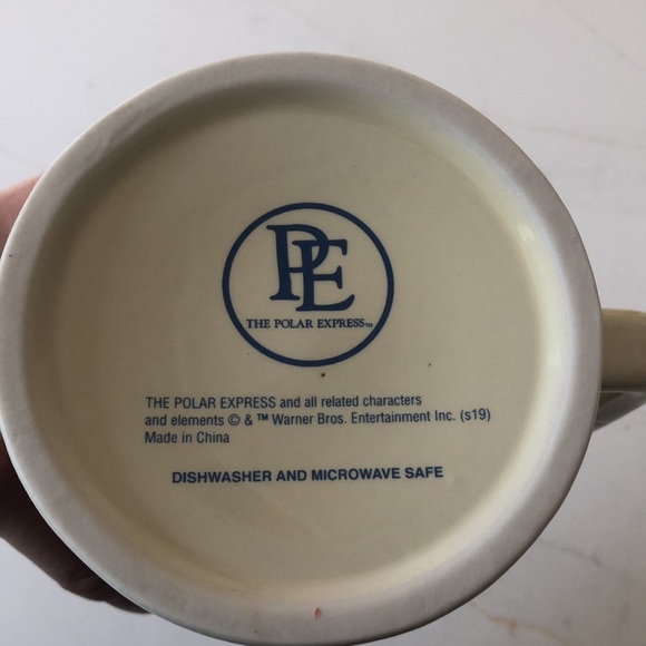 Beautiful ceramic Polar Express hot chocolate mug. “Believe” Like new condition. - Picture 4 of 4